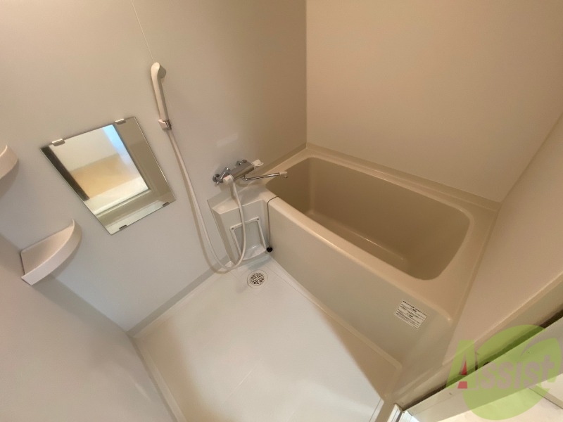 バス・シャワールーム　お風呂になります。一日の疲れを癒してくださいね。