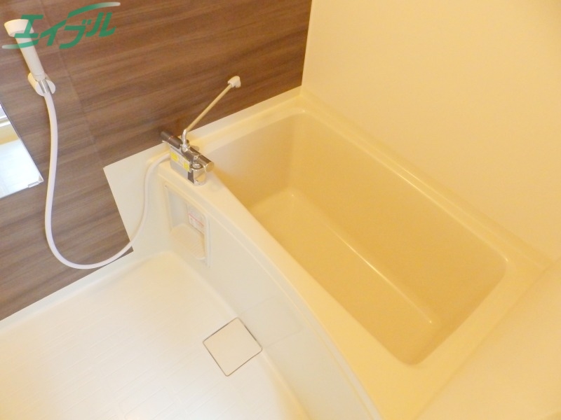 バス・シャワールーム　同物件別部屋