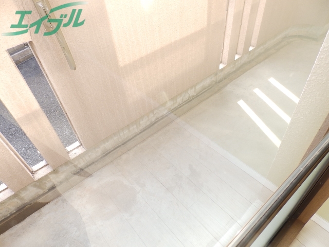 バルコニー　同物件別部屋