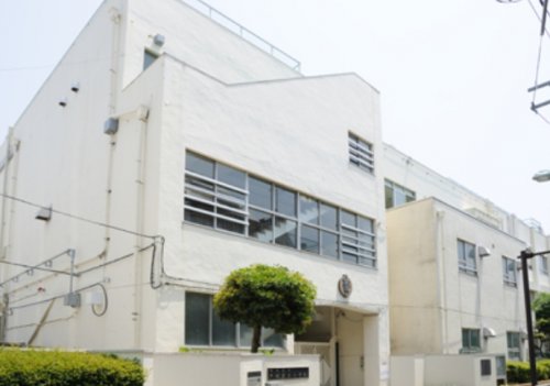 小学校　戸塚第三小学校（小学校）まで591m