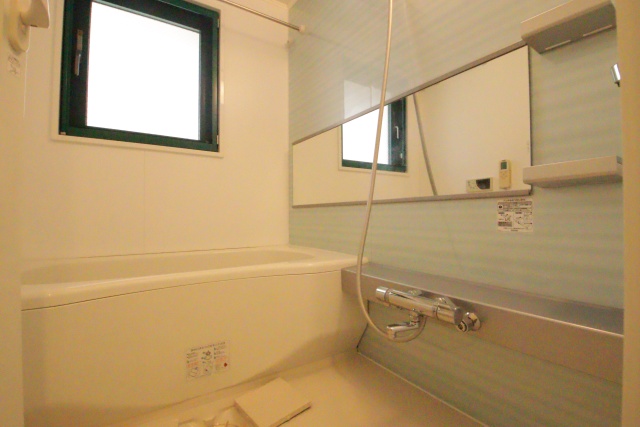 バス・シャワールーム　※別室の参考写真の為、現況優先です。