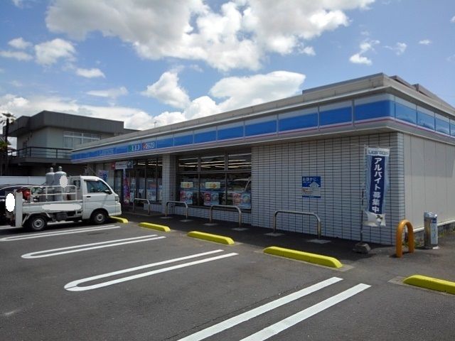 コンビニ　ローソン観音寺昭和町二丁目店（コンビニ）まで900m