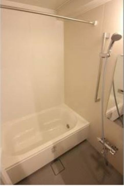 バス・シャワールーム　※入居中の為別部屋写真使用現状優先