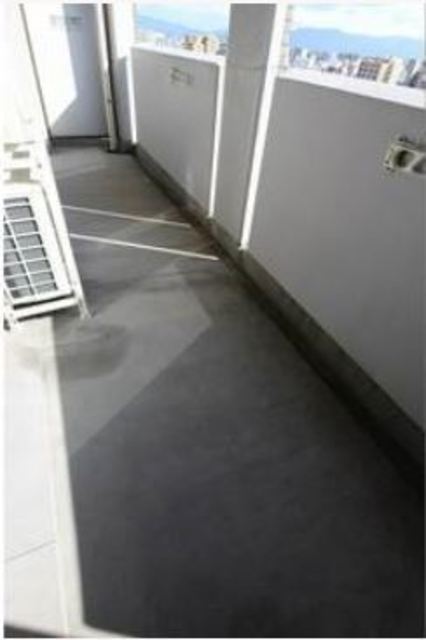 バルコニー　※入居中の為別部屋写真使用現状優先