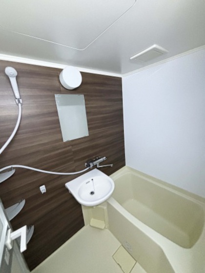 バス・シャワールーム　※別号室の写真です