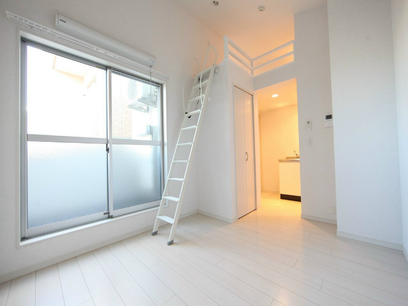 居室・リビング　洋室8帖　ロフト5.1帖（収納としてもお部屋としても使えます