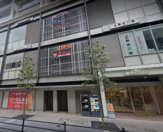 スーパー　ライフ 京急蒲田駅前店（スーパー）まで750m