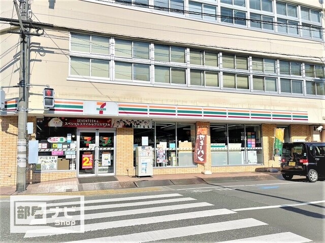 コンビニ　セブンイレブン高松中央町店（コンビニ）まで351m