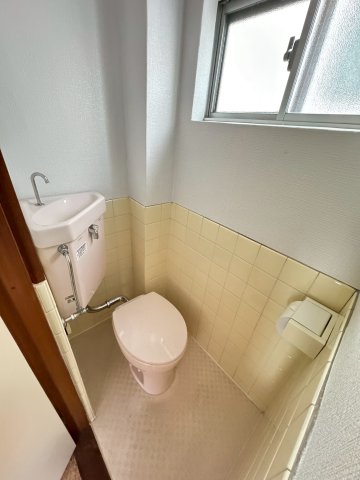 トイレ　コンパクトで使いやすいトイレです