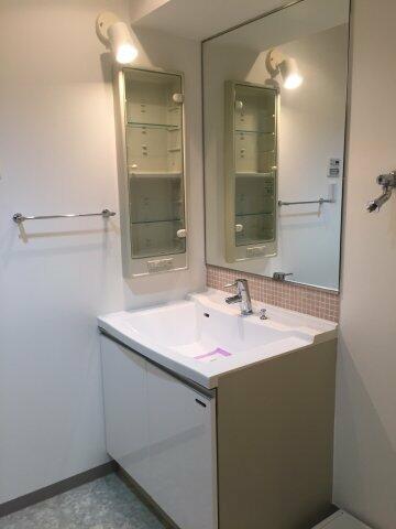 洗面設備　※参考写真