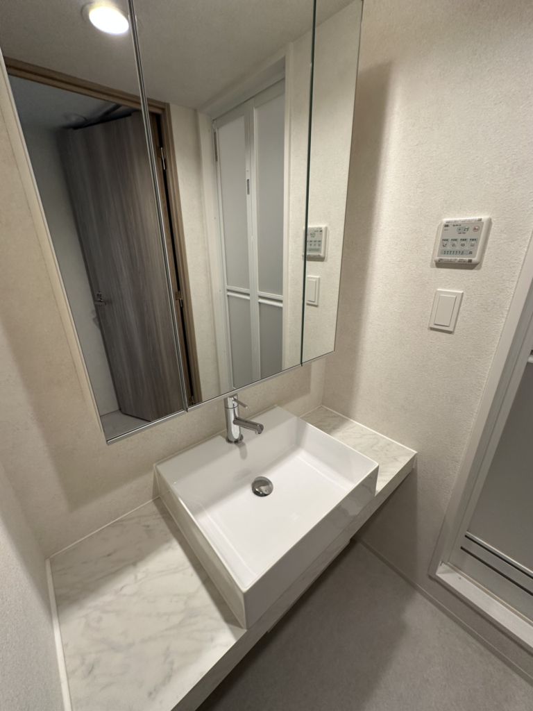 洗面設備　忙しい朝には欠かせない洗面所です