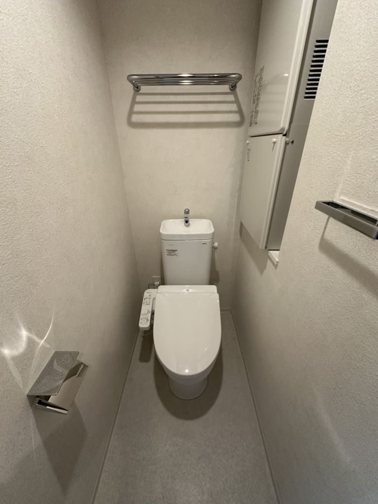 トイレ　ゆったりとした空間のトイレです