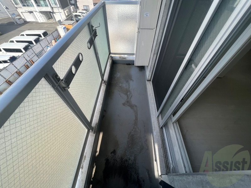 バルコニー　バルコニーです。洗濯物を干したり一息ついたりできますね！