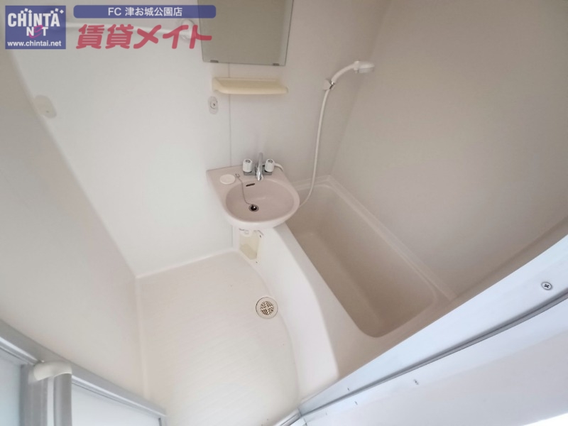 バス・シャワールーム　別部屋参考写真です