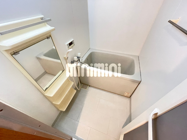 バス・シャワールーム　追い焚き機能付き