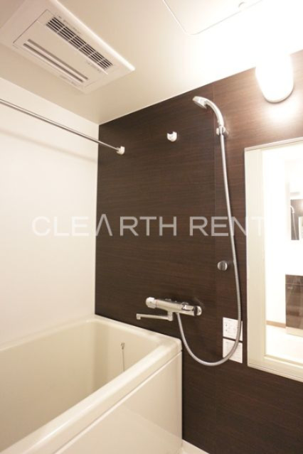 バス・シャワールーム　同タイプ別住戸写真となります。現況と異なる場合がございます。