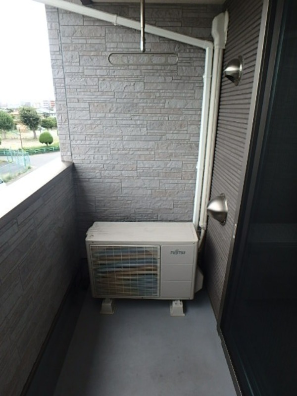 バルコニー　図面と現状に相違がある場合には現状を優先