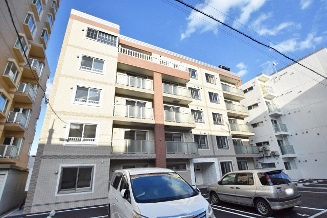 建物外観　☆地下鉄東豊線【学園前駅】とお伝え下さい！