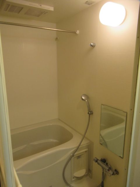 バス・シャワールーム　バスルーム