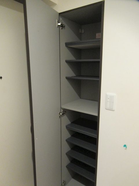 収納　シューズボックス