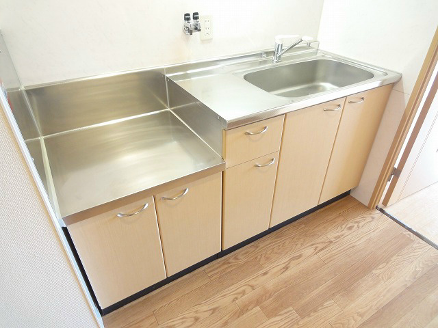 キッチン　二口コンロ設置可能です