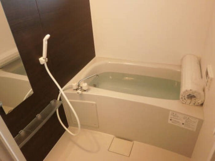 バス・シャワールーム　追い焚き機能付きお風呂♪