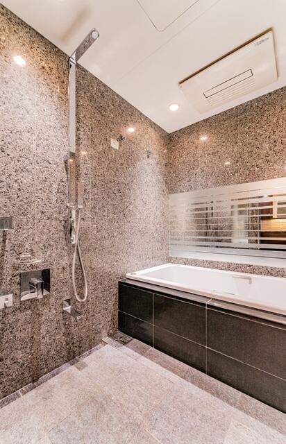 バス・シャワールーム　※写真は同タイプ住戸です。