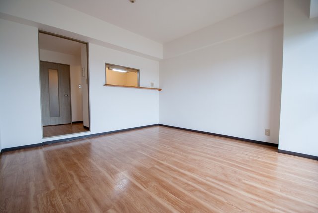 居室・リビング　広々12帖LDK♪※同物件別部屋参考画像です