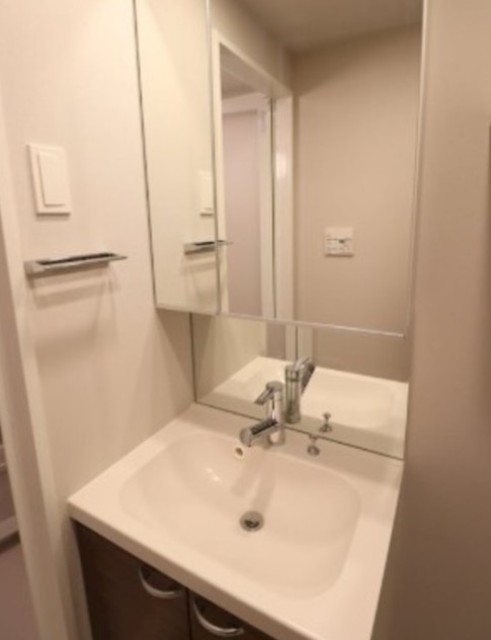 洗面設備　別部屋参考。