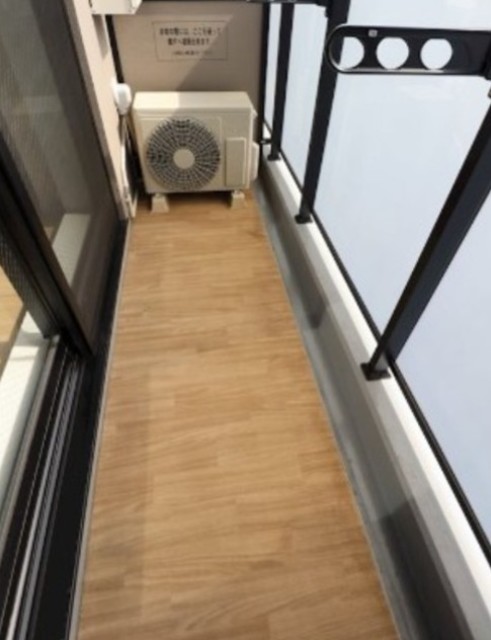 バルコニー　別部屋参考。