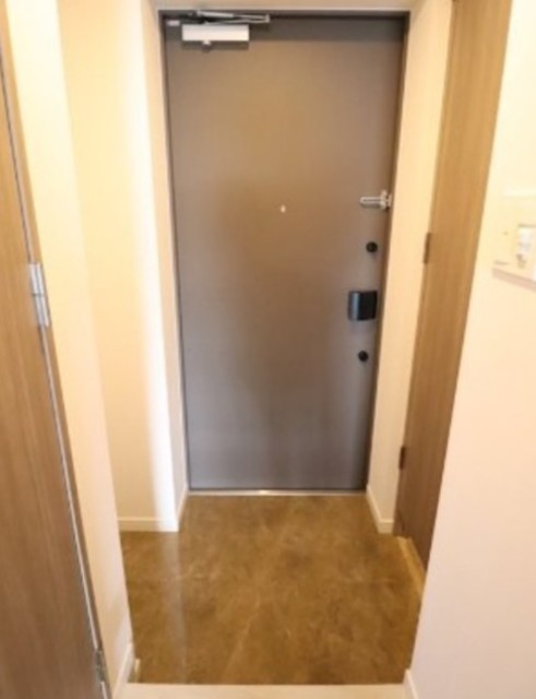 玄関　別部屋参考。