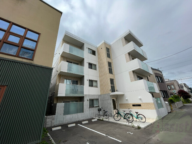 建物外観　札幌市北区麻生町「Ｓｅａｓｏｎｓ」