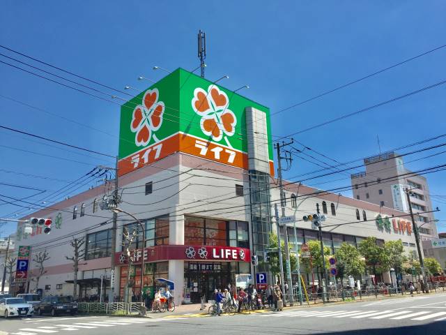 スーパー　ライフ深川猿江店（スーパー）まで195m