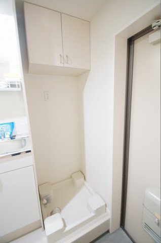 その他設備　「防水パン付きの室内洗濯機置場」