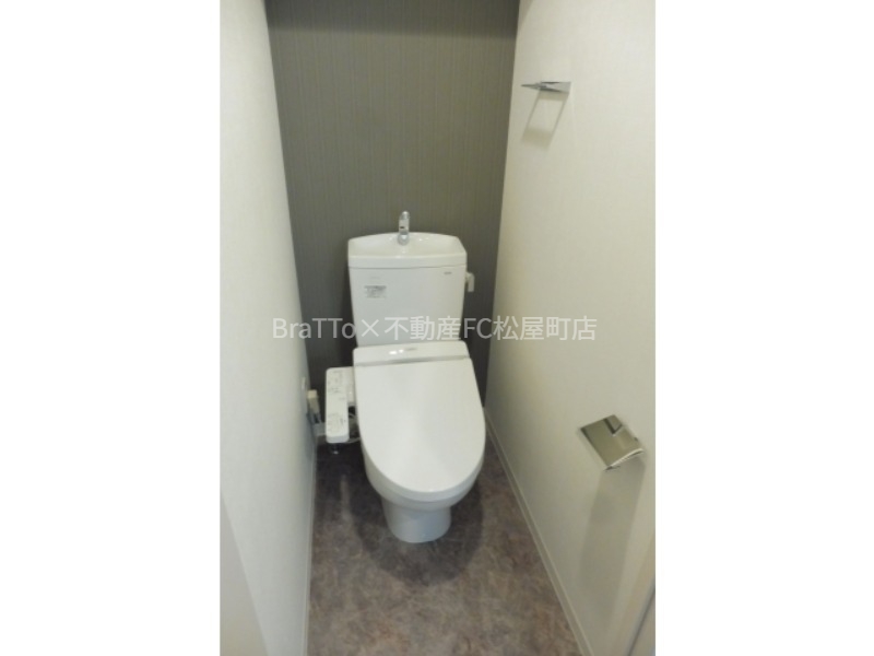 トイレ　トイレ（ウォシュレット付き）