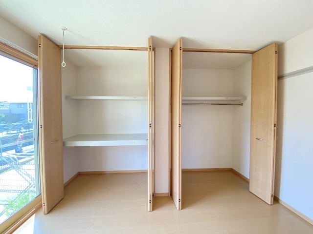 収納　同物件別室のイメージ写真を掲載しています　反転した間取りの写