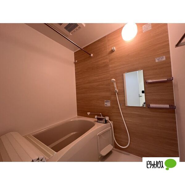 バス・シャワールーム　同コンセプトの別物件です