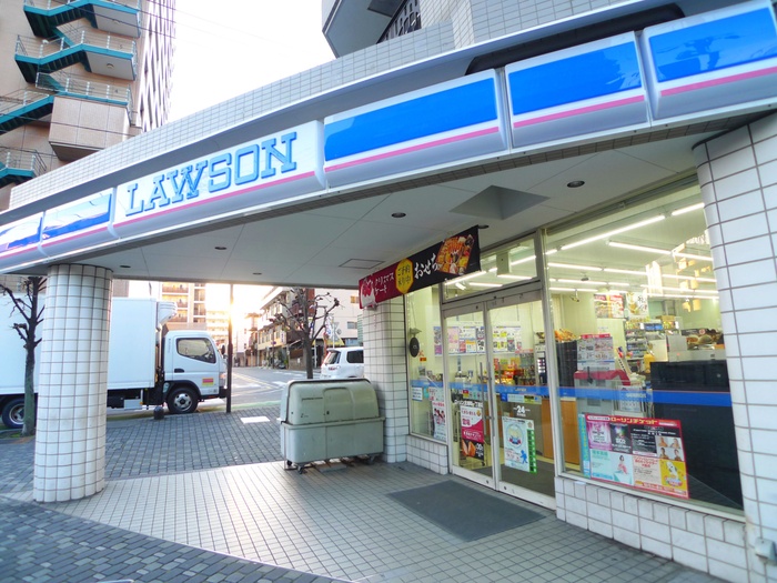 コンビニ　ローソン（コンビニ）まで450m