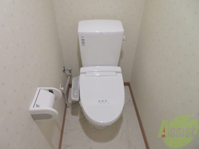 トイレ　ウォシュレット付きのトイレです。シャワートイレは日本の宝。