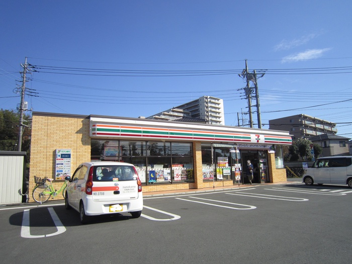 コンビニ　セブンイレブン（コンビニ）まで193m