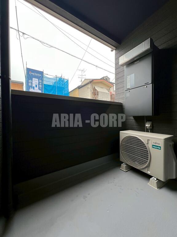 バルコニー　同仕様：バルコニー