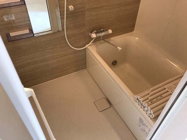 バス・シャワールーム　バス