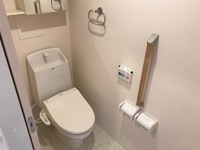 トイレ　シャワー付トイレ