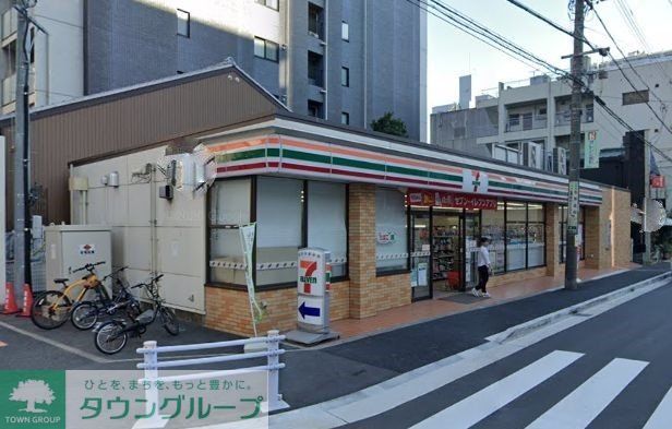 コンビニ　セブンイレブン名古屋泉1丁目店（コンビニ）まで80m
