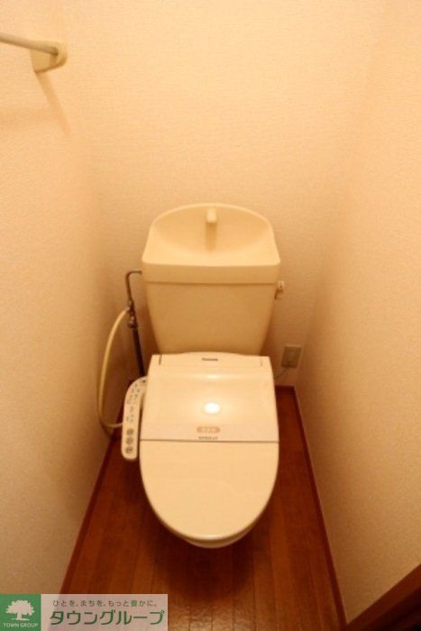 トイレ　※別号室参考写真です