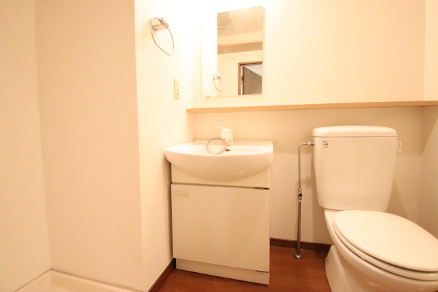 洗面設備　別室の参考写真です。※現況優先