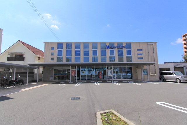 銀行　愛媛信用金庫石井支店（銀行）まで325m