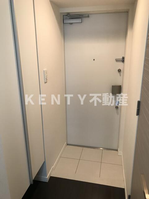 玄関　落ち着いた玄関です