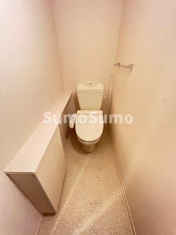 トイレ　清潔感のあるトイレです