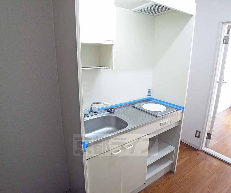 キッチン　１口コンロ付き！切るスペースもありますよ。